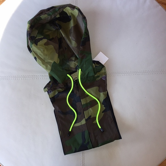 veronica beard camo dickey